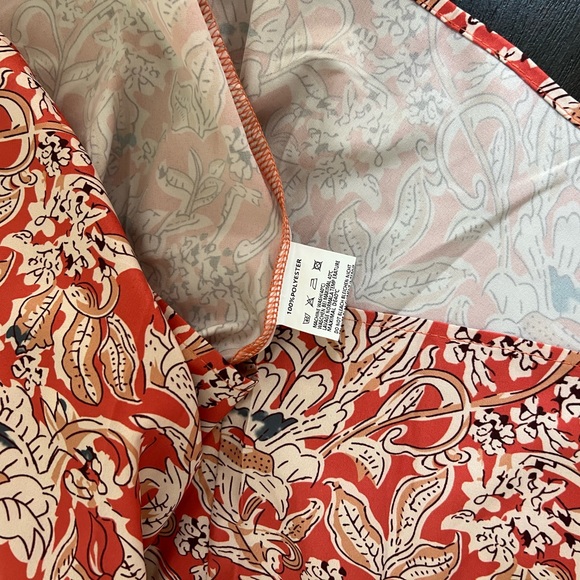 Orange floral tunic top. Size XL. Like New - Picture 6 of 6